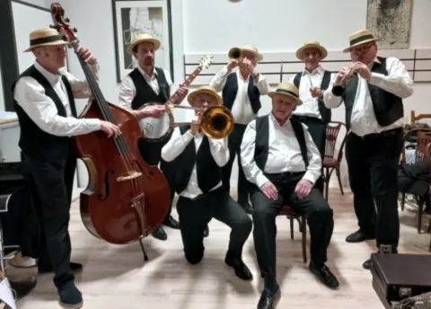 AFTER SHAVE JAZZ BAND